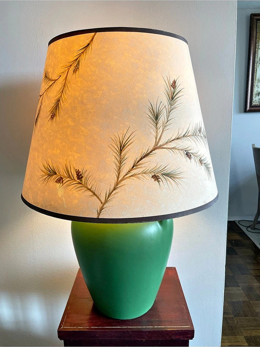Vintage Green Ceramic Table Lamp and Pine Cone Shade unique design lifetime deco